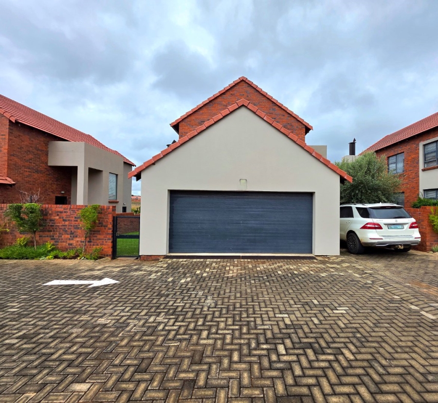 3 Bedroom Property for Sale in Wild Olive Estate Free State